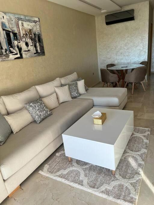 Beautiful Apartment In Golf City Marrakech Marrákes Kültér fotó